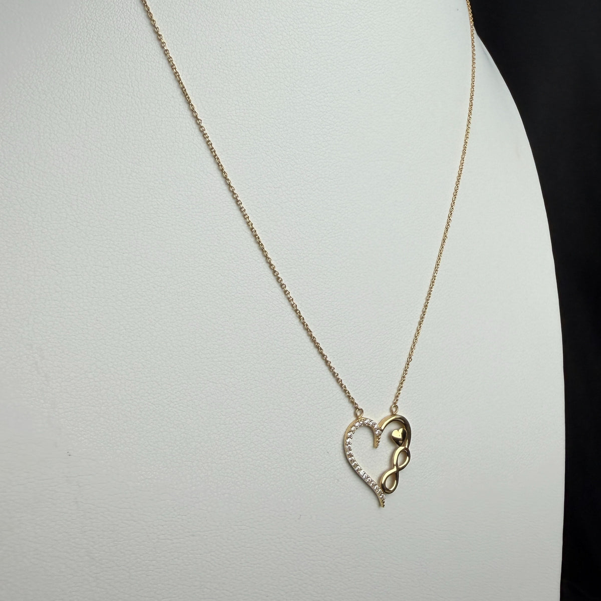 Collar Infinite Heart