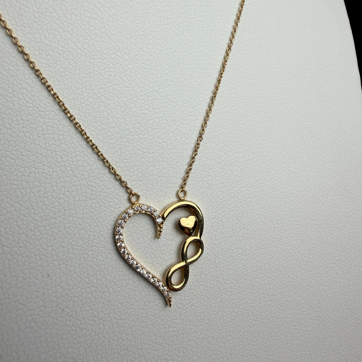 Collar Infinite Heart