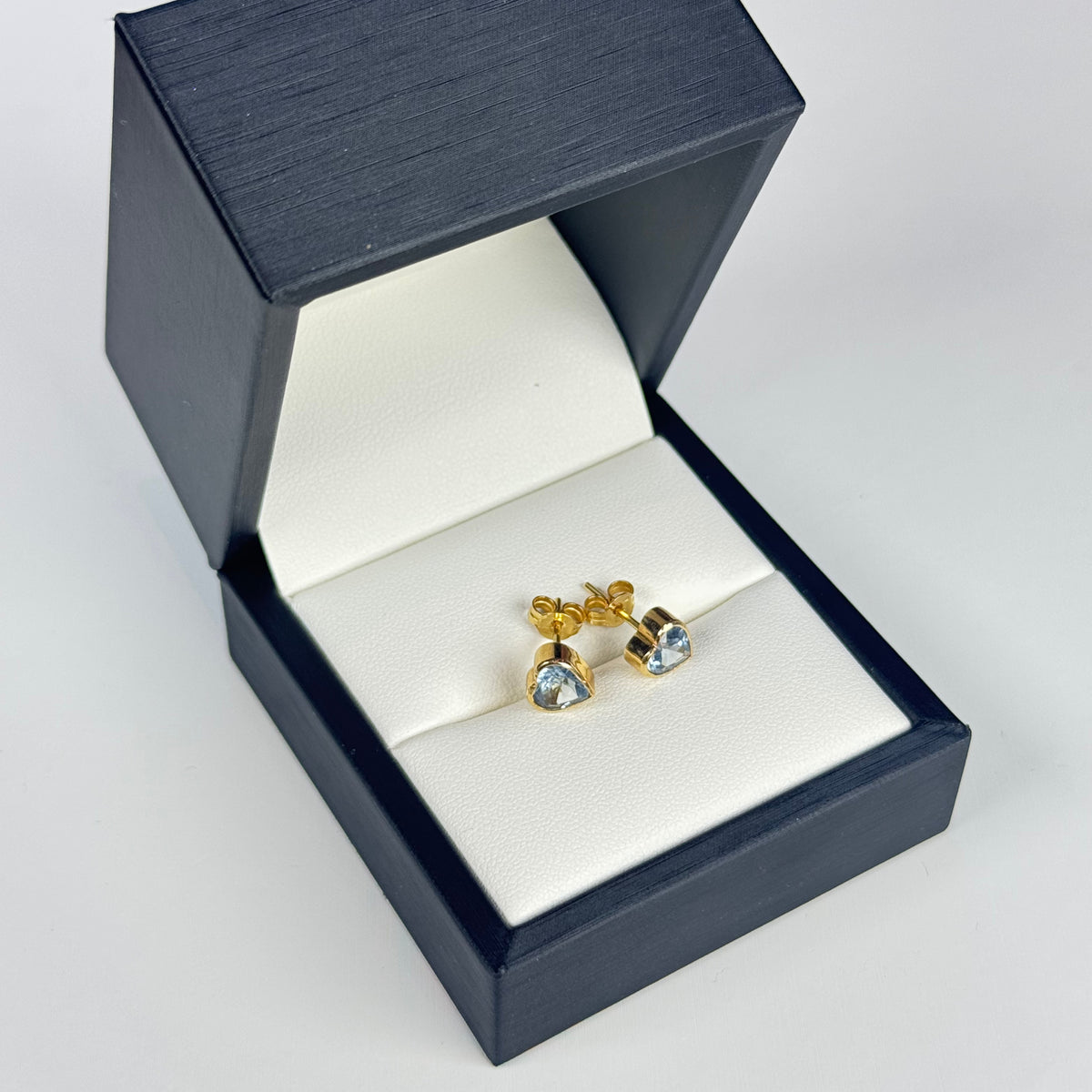 Aros Corto Diseño Corazón