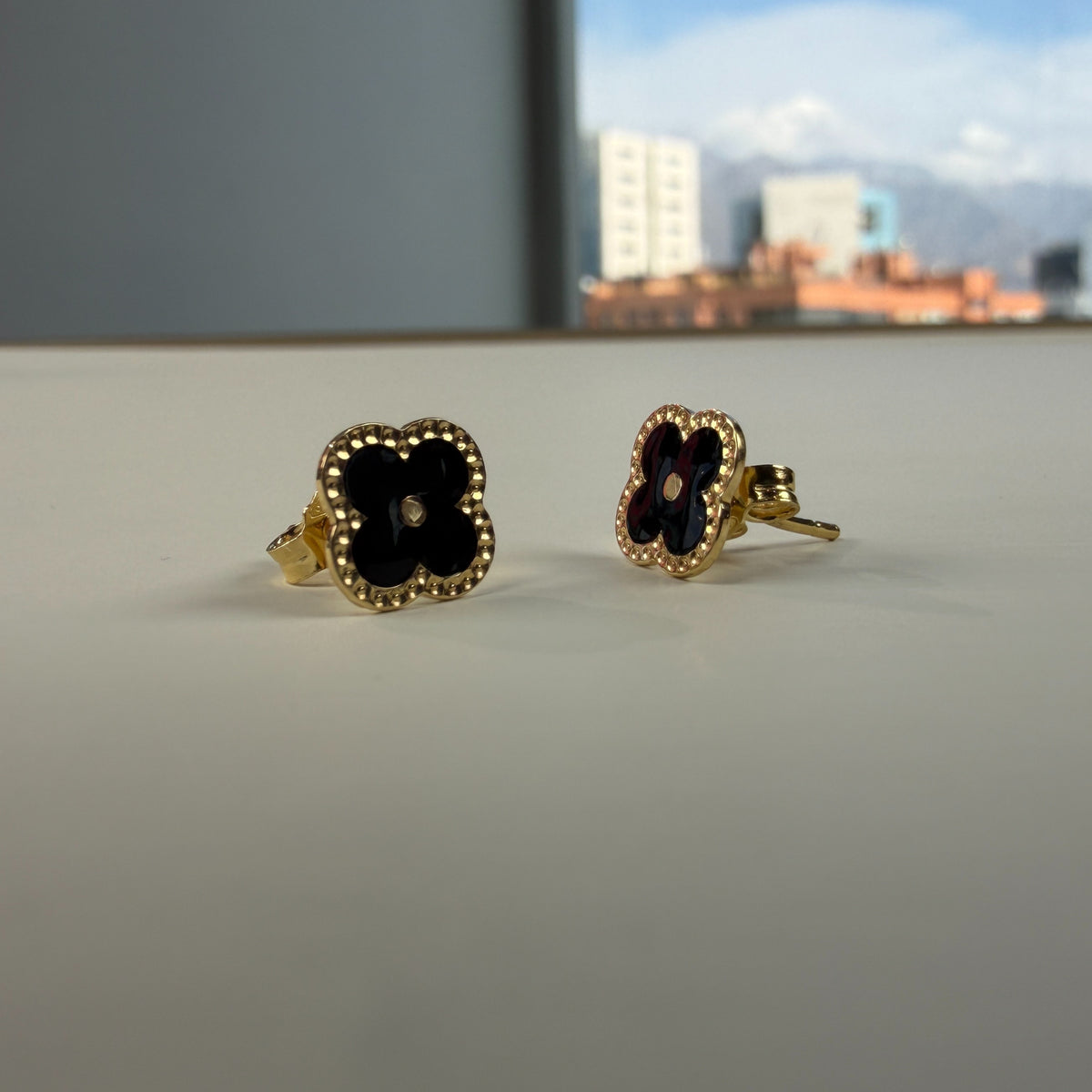 Aros cortos Black Clover 2.0