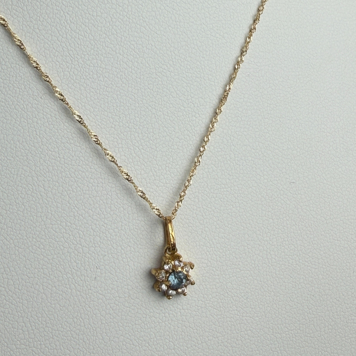 Cadena Singapur + Flower