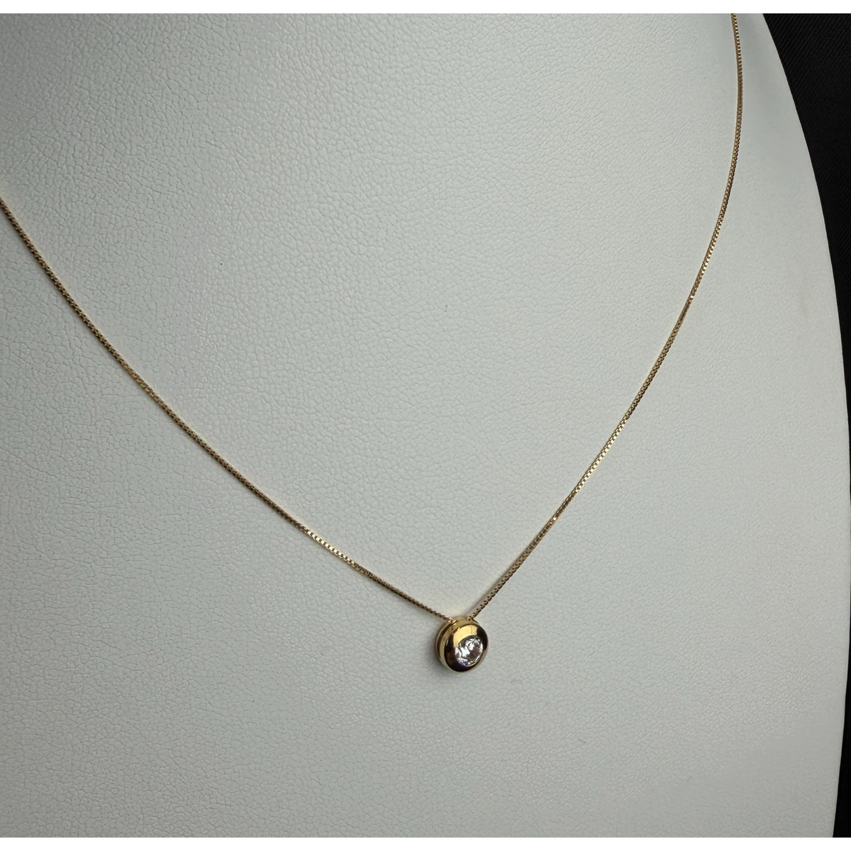 Collar Punto de Luz  Radiant