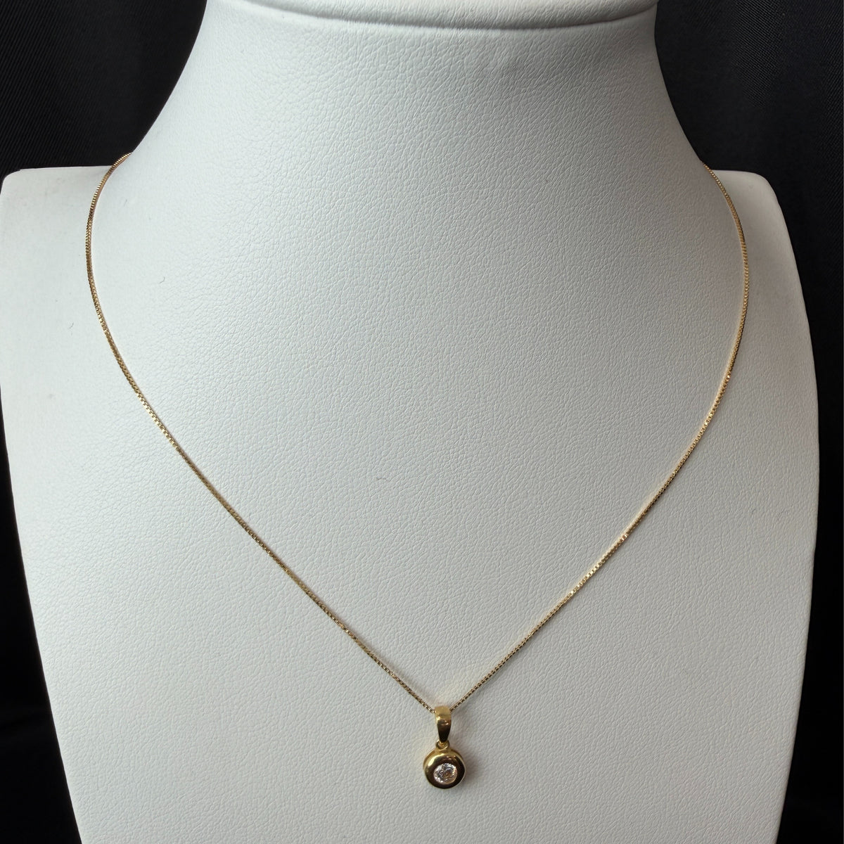 Collar Punto de Luz  Radiant